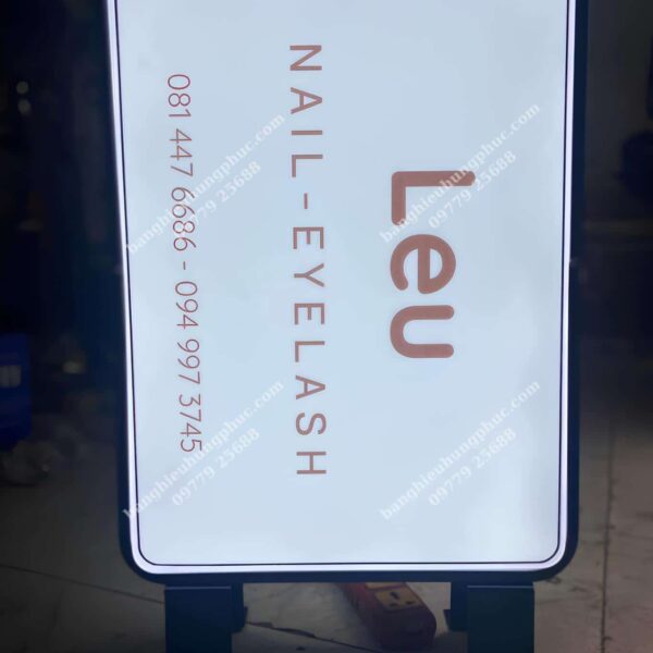 biển vẫy nail mi