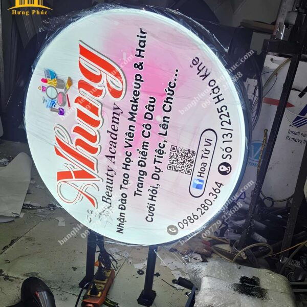 biển vẫy nail mi