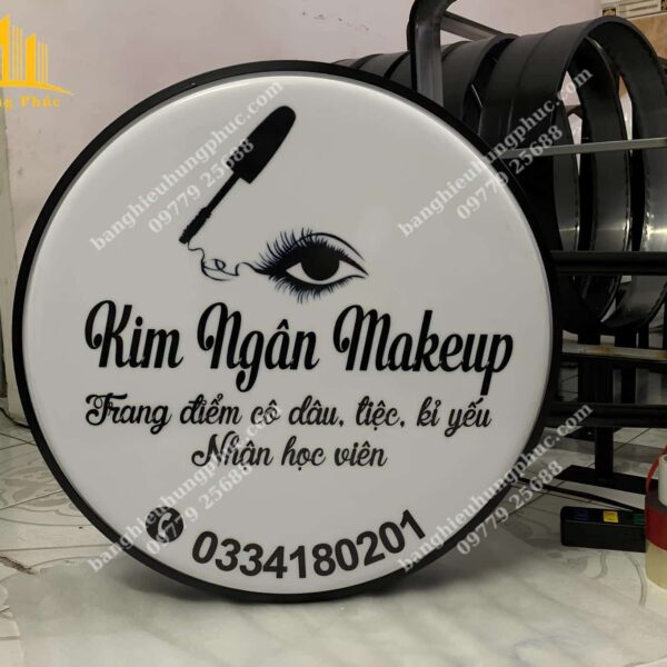 biển vẫy nail mi