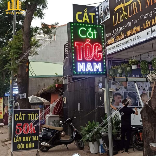 biển vẫy cắt tóc nam