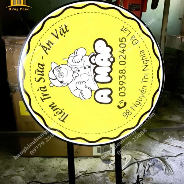 biển vẫy trà sữa