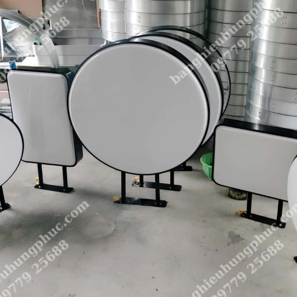 biển vẫy quán trà sữa