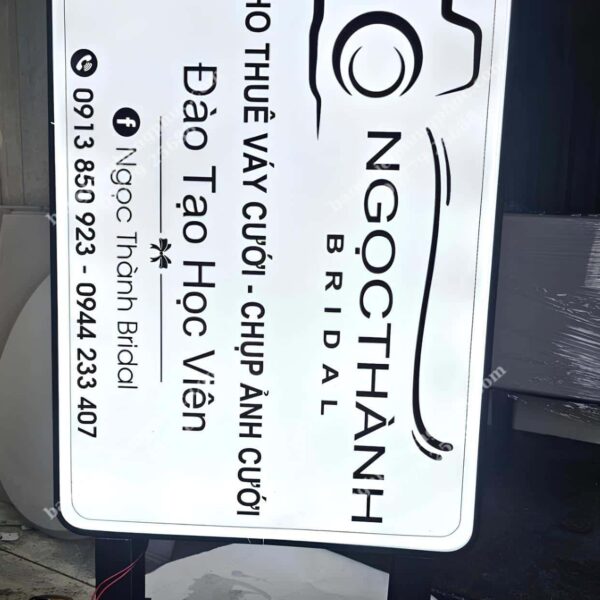 biển vẫy quán trà sữa