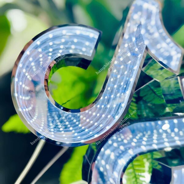 chữ nổi mica đèn led