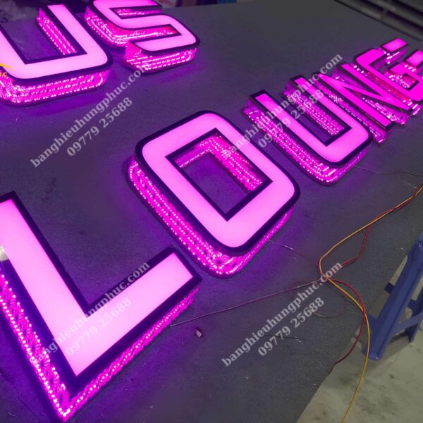 bảng hiệu chữ nổi mica led