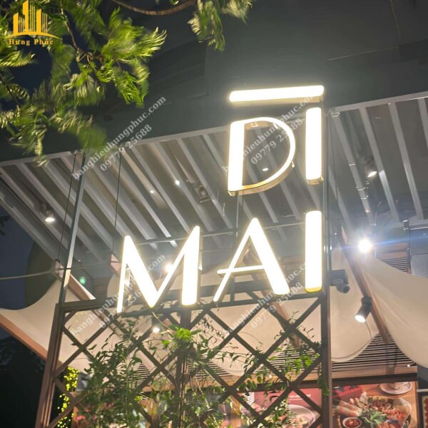 bảng hiệu chữ nổi mica led