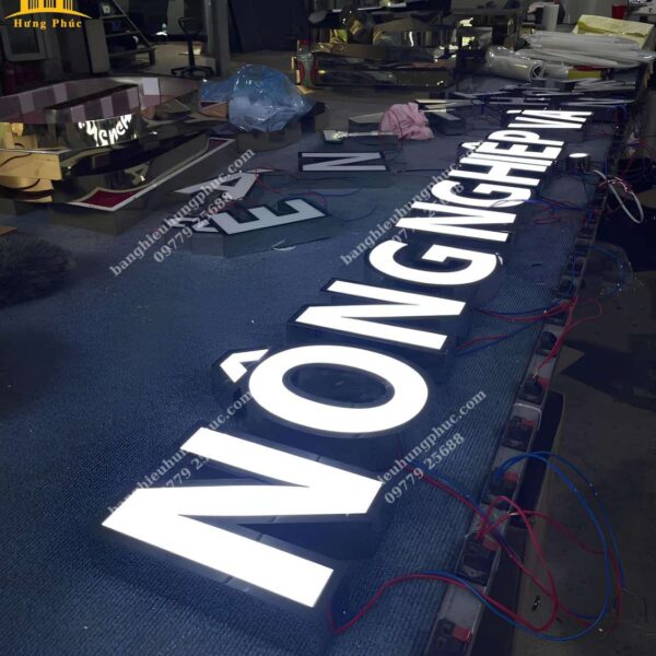 bảng hiệu chữ nổi đèn led