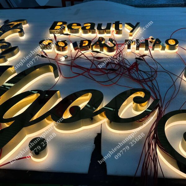 biển quảng cáo chữ nổi đèn led