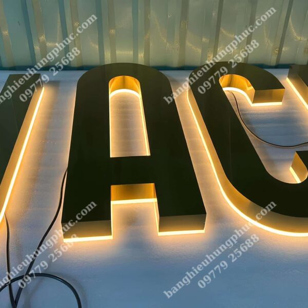biển quảng cáo chữ nổi đèn led