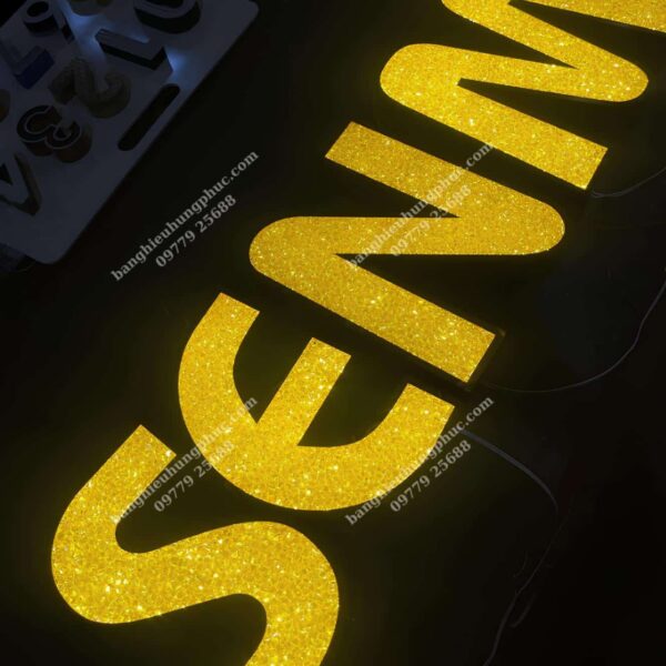 bảng hiệu chữ nổi mica led
