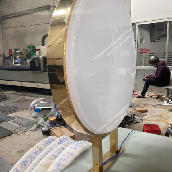 hộp đèn mica hút nổi