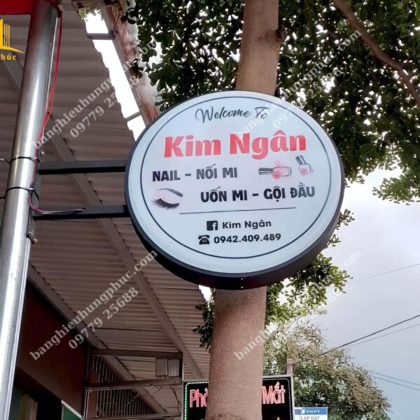 Hộp đèn hút nổi