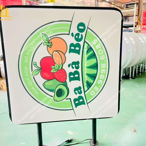 hộp đèn hút nổi vuông