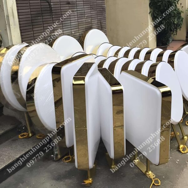 hộp đèn hút nổi vuông
