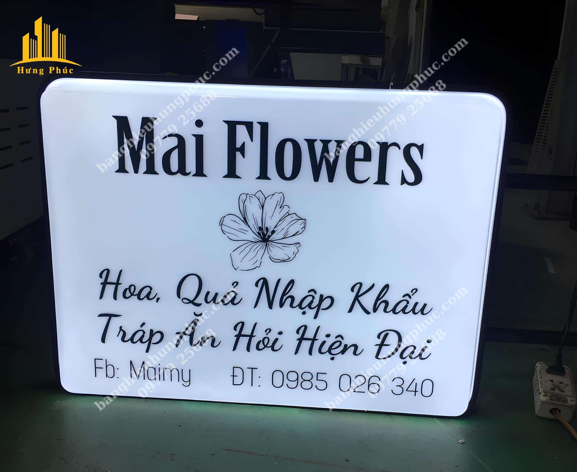 hộp đèn mica vuông hộp đèn mica vuông