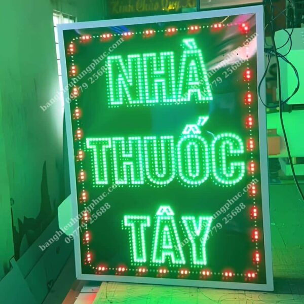 hộp đèn nhà thuốc