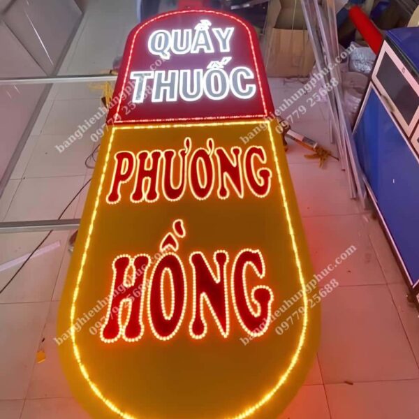 hộp đèn quầy thuốc tây