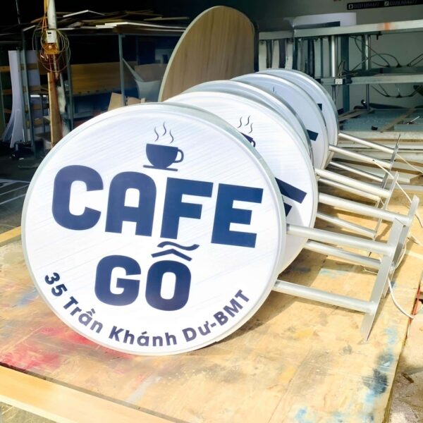 bảng hiệu hộp đèn quán cafe