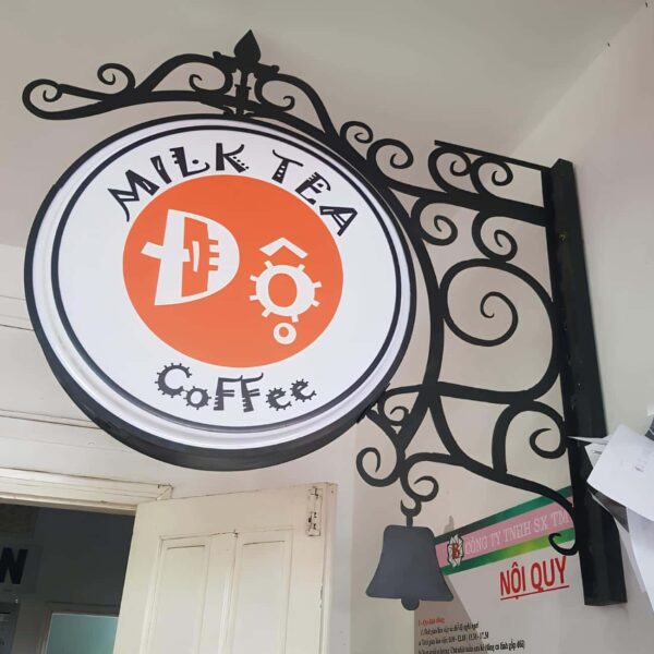 bảng hiệu hộp đèn quán cafe