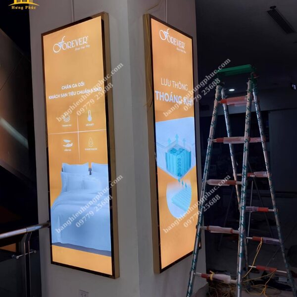 hộp đèn quảng cáo