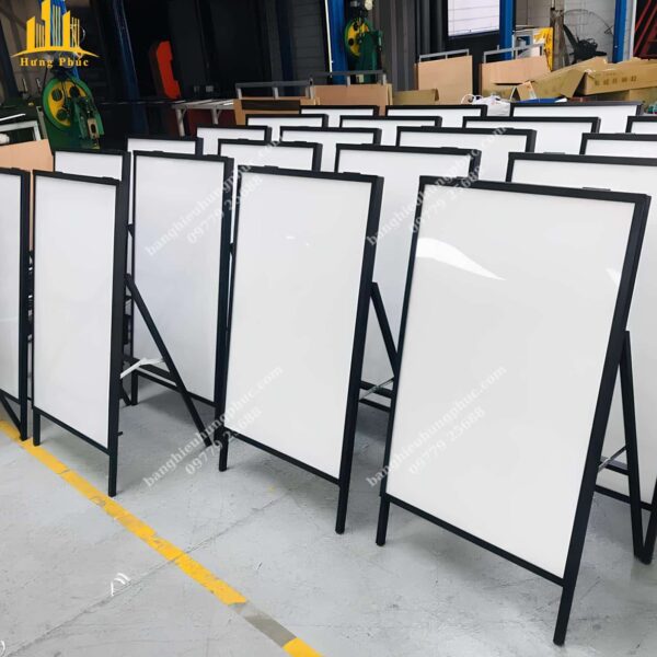 hộp đèn trà sữa