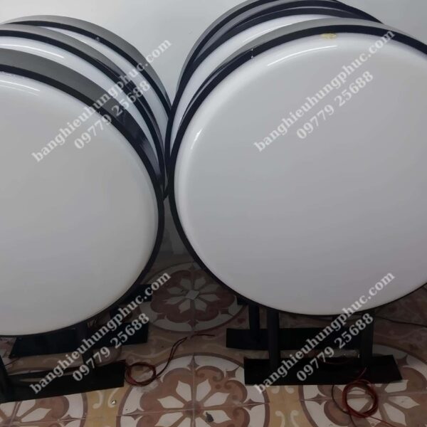 hộp đèn tròn hút nổi