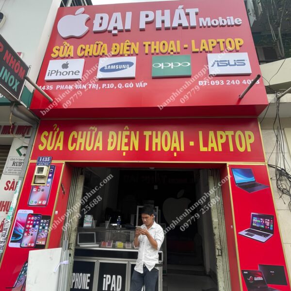 Bàn giao cửa hàng điện thoại