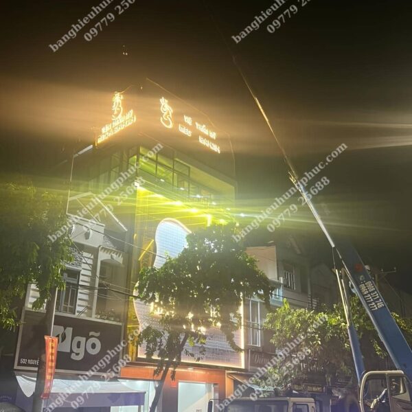 Thi công bảng hiệu quảng cáo tại TPHCM