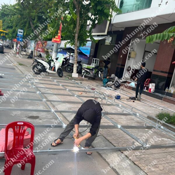 Thi công bảng hiệu quảng cáo tại TPHCM