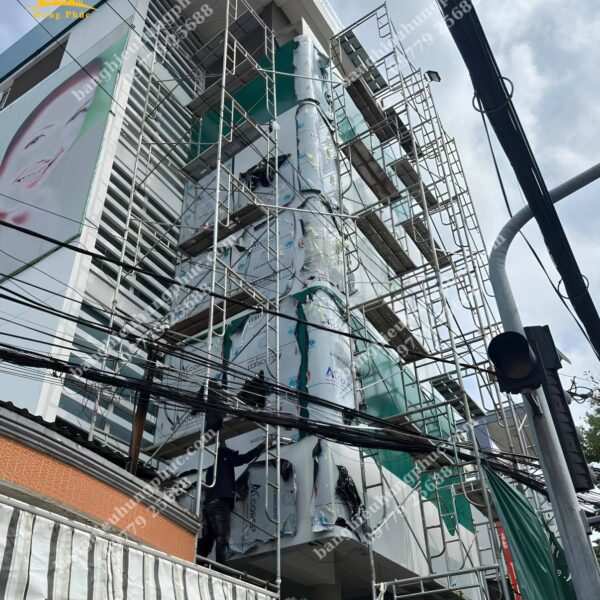 thi công bảng hiệu