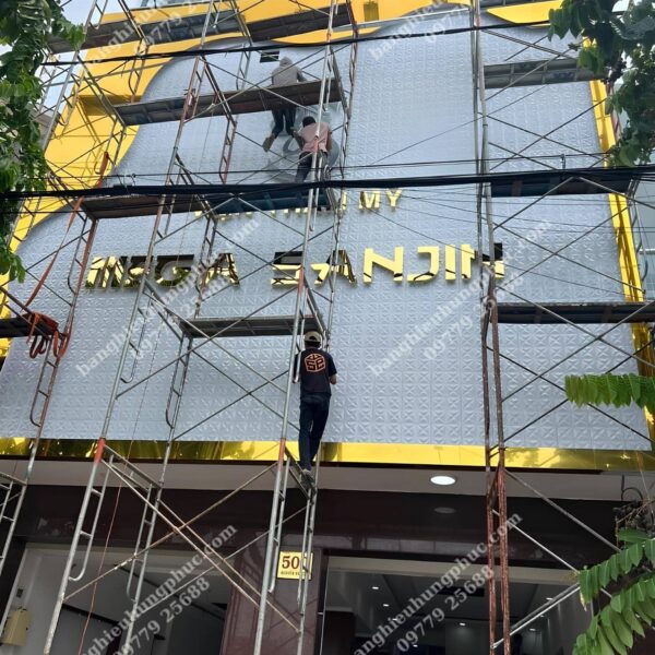 Thi công bảng hiệu quảng cáo tại TPHCM