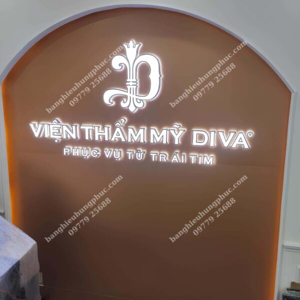 Báo giá làm bảng hiệu alu